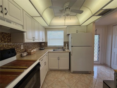 Lake Condo For Sale in Sunrise, Florida