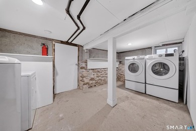 !!!ASSUMABLE 3% VA LOAN - APPROX. $468,000 BALANCE!!! A rare - photo 34