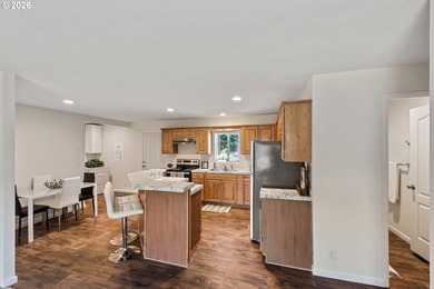 This move-in-ready home offers three bedrooms, twOpo bathrooms - photo 6