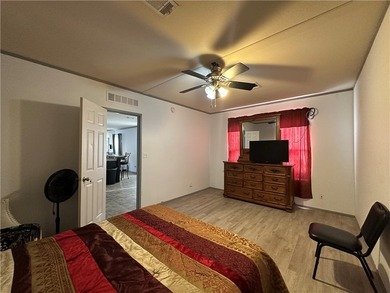Welcome to this well-maintained 3-bedroom, 2-bath mobile home - photo 12
