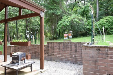 Enjoy the perfect blend of lake life, spacious yard and private - photo 14