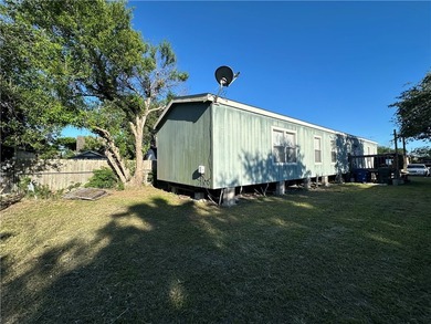 Welcome to this well-maintained 3-bedroom, 2-bath mobile home - photo 22
