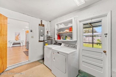 Coastal living at its best! This fully renovated 3-bed, 2-bath - photo 27