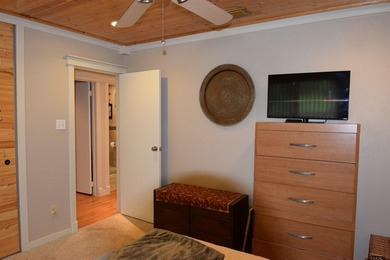 Enjoy the perfect blend of lake life, spacious yard and private - photo 29