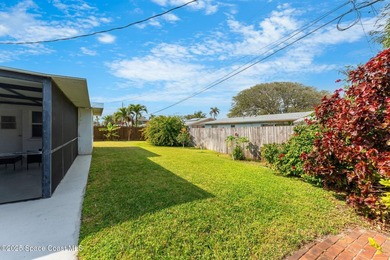Coastal living at its best! This fully renovated 3-bed, 2-bath - photo 30