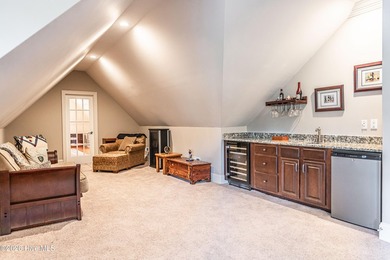 Sprawling, golf-front estate home in the gated community of Mid - photo 40