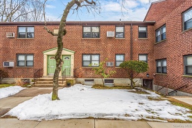 Welcome to this charming 2-bedroom, 1-bath garden apartment in - photo 3