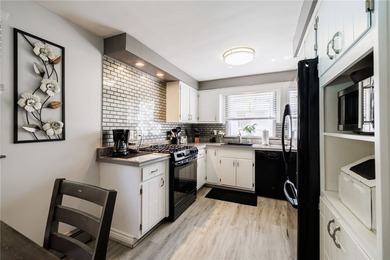 Beautifully maintained 3-bedroom, 1.5-bath split-level home - photo 16