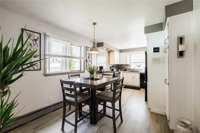 Beautifully maintained 3-bedroom, 1.5-bath split-level home - photo 17