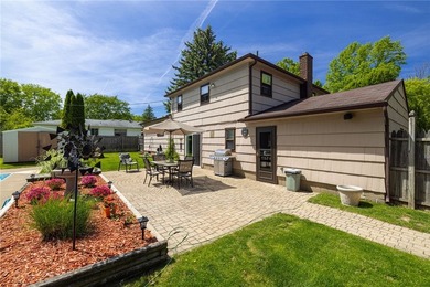 Beautifully maintained 3-bedroom, 1.5-bath split-level home - photo 31