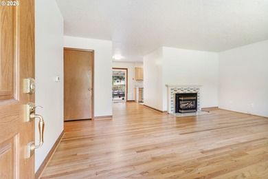 Opportunity knocks in the heart of Beaverton. This beautifully - photo 6