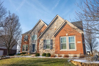 Welcome to luxury living *on* the Shaker Run Golf Course! This - photo 2