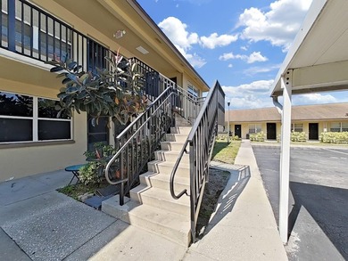 Beautifully Renovated 1-Bedroom Condo with Reserved Parking - - photo 2
