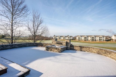 Welcome to luxury living *on* the Shaker Run Golf Course! This - photo 10