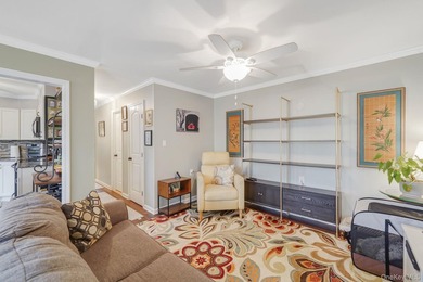 Bright and inviting home offering a perfect blend of comfort - photo 11