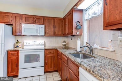Welcome to this beautifully maintained expanded Gladwin model - photo 15