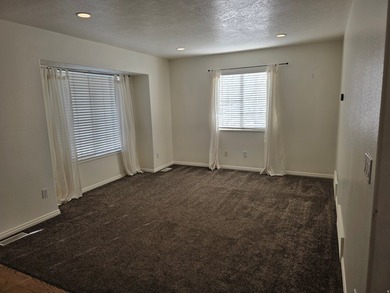 Centrally located in the heart of Spanish Fork, this beautiful - photo 5