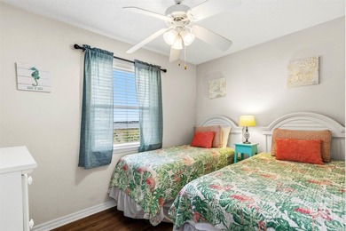 Top-floor corner unit with Gulf views and Little Lagoon views! - photo 16