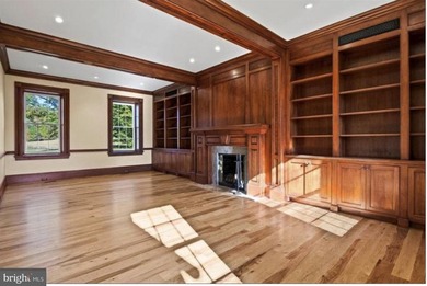 For Sale Subject to Existing Lease. A Long Tree Lined Drive - photo 16