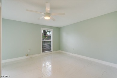 Welcome to this beautifully maintained attached villa in - photo 17