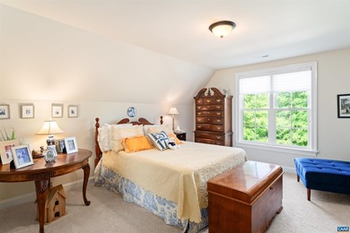 Fabulous mountain views and golf course frontage with fenced - photo 19