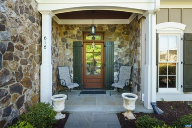 Fabulous mountain views and golf course frontage with fenced - photo 26