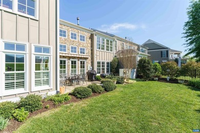 Fabulous mountain views and golf course frontage with fenced - photo 28