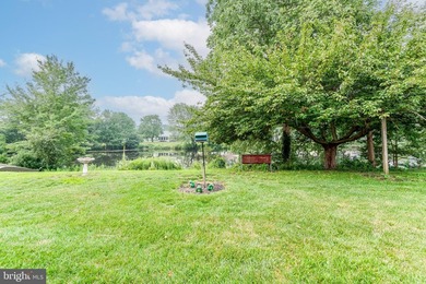 Welcome to this beautifully maintained expanded Gladwin model - photo 28