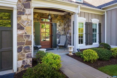 Fabulous mountain views and golf course frontage with fenced - photo 35