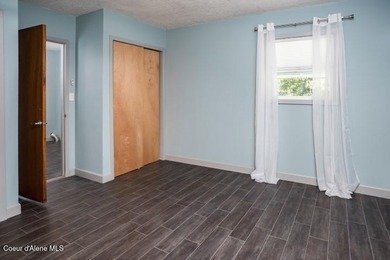 CHARMING DOWNTOWN COEUR D'ALENE BUNGALOW...Enjoy the best of - photo 10