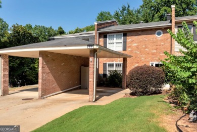 Lake Condo For Sale in Flowery Branch, Georgia