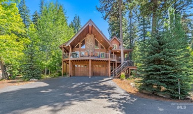 Payette Lake Home For Sale in Mccall Idaho