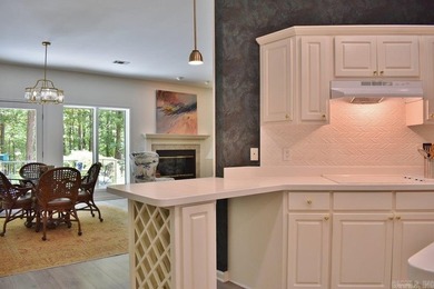 This Beautiful custom-built home is thoughtfully designed and - photo 19