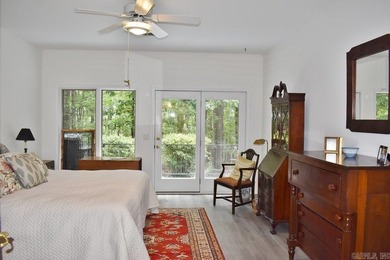 This Beautiful custom-built home is thoughtfully designed and - photo 24
