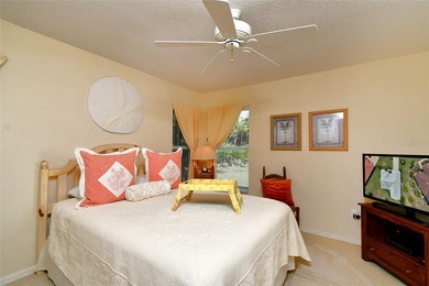 TIRED OF CONDO LIVING SPREAD OUT IN THIS ESTATE PROPERTY. This - photo 24