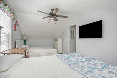 Do you want to live on VACATION full time or have a fabulous - photo 26