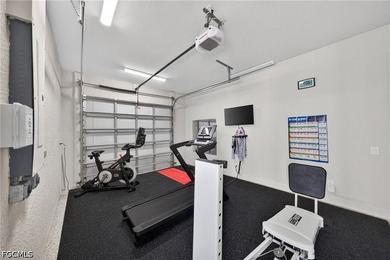 Walking distance to Cape Harbour! RV garage with Car Lift - photo 30
