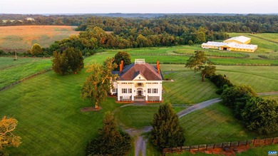 (private lake, pond, creek) Home For Sale in Scottsville Virginia