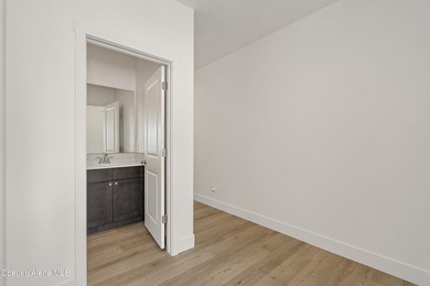 Incredible opportunity to purchase a brand-new, stunning - photo 3
