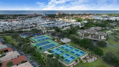 TIRED OF CONDO LIVING SPREAD OUT IN THIS ESTATE PROPERTY. This - photo 36