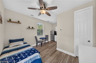 Walking distance to Cape Harbour! RV garage with Car Lift - photo 44