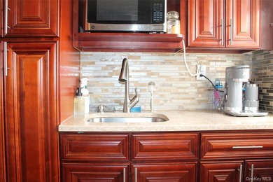 Welcome to your new home- a beautifully maintained and fully - photo 14