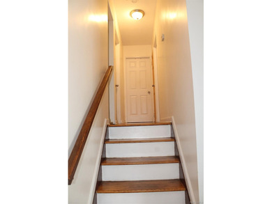 Welcome to your new home- a beautifully maintained and fully - photo 23