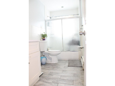 Welcome to your new home- a beautifully maintained and fully - photo 25