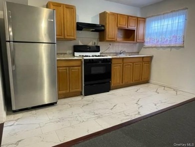 Welcome to your new home- a beautifully maintained and fully - photo 35