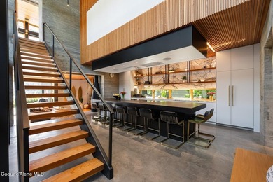 One-of-one WATERFRONT offering on the rare and coveted Gold - photo 8