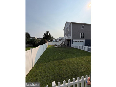 Want a lower BGE BILL!? This is the home for you! The solar - photo 3