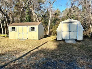 Centrally located doublewide situated on approximately 0.51 - photo 3
