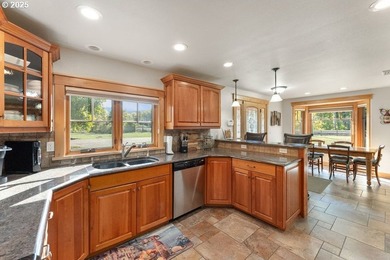 Welcome to Lookingglass Vineyard, a remarkable 142.94-acre - photo 16