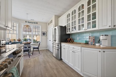 Discover exceptional value in this recently upgraded FURNISHED - photo 6